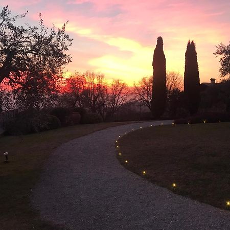 Villa Archi B&B ซานเปียโตร อิน กาเรียโน ภายนอก รูปภาพ