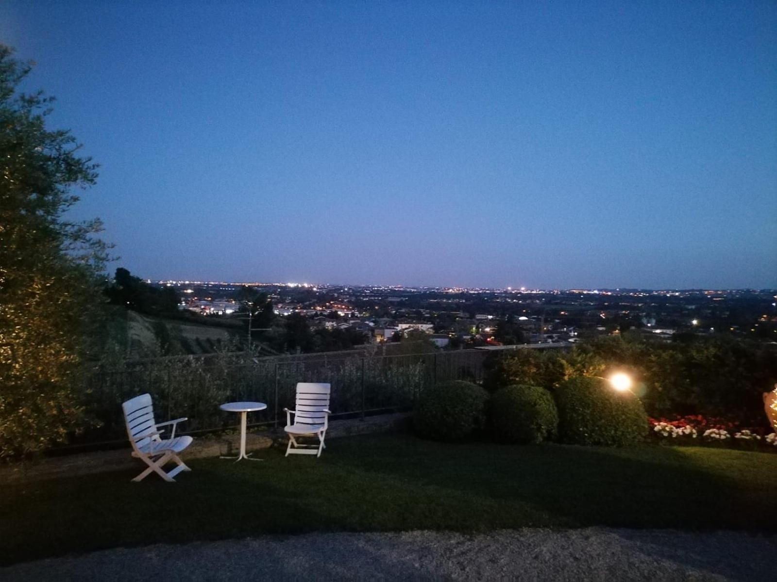 Villa Archi B&B ซานเปียโตร อิน กาเรียโน ภายนอก รูปภาพ