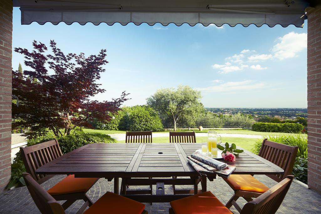 Villa Archi B&B ซานเปียโตร อิน กาเรียโน ภายนอก รูปภาพ